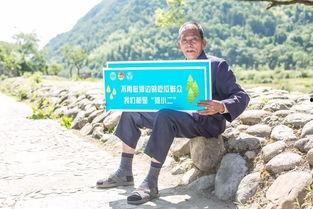 塞纳河边的吃瓜群众,围观群众的热闹日常